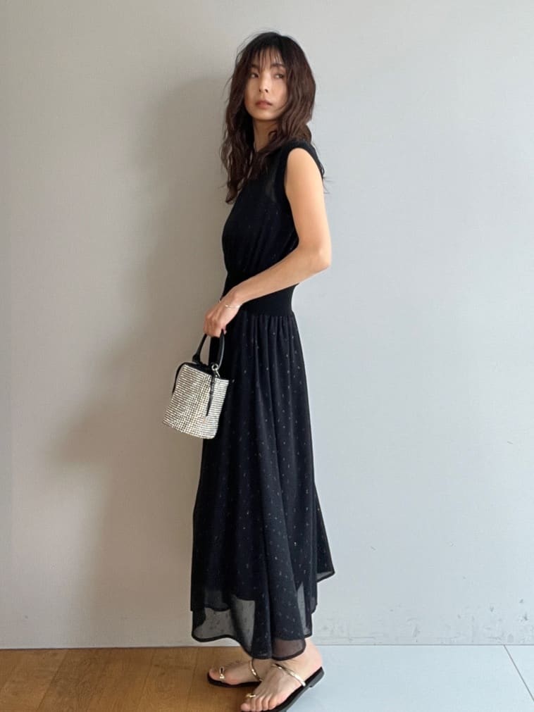 misaさんの「DRESSTERIOR｜【ウォッシャブル/きれいめ】フィルムドット シアードレス」を使ったコーディネート