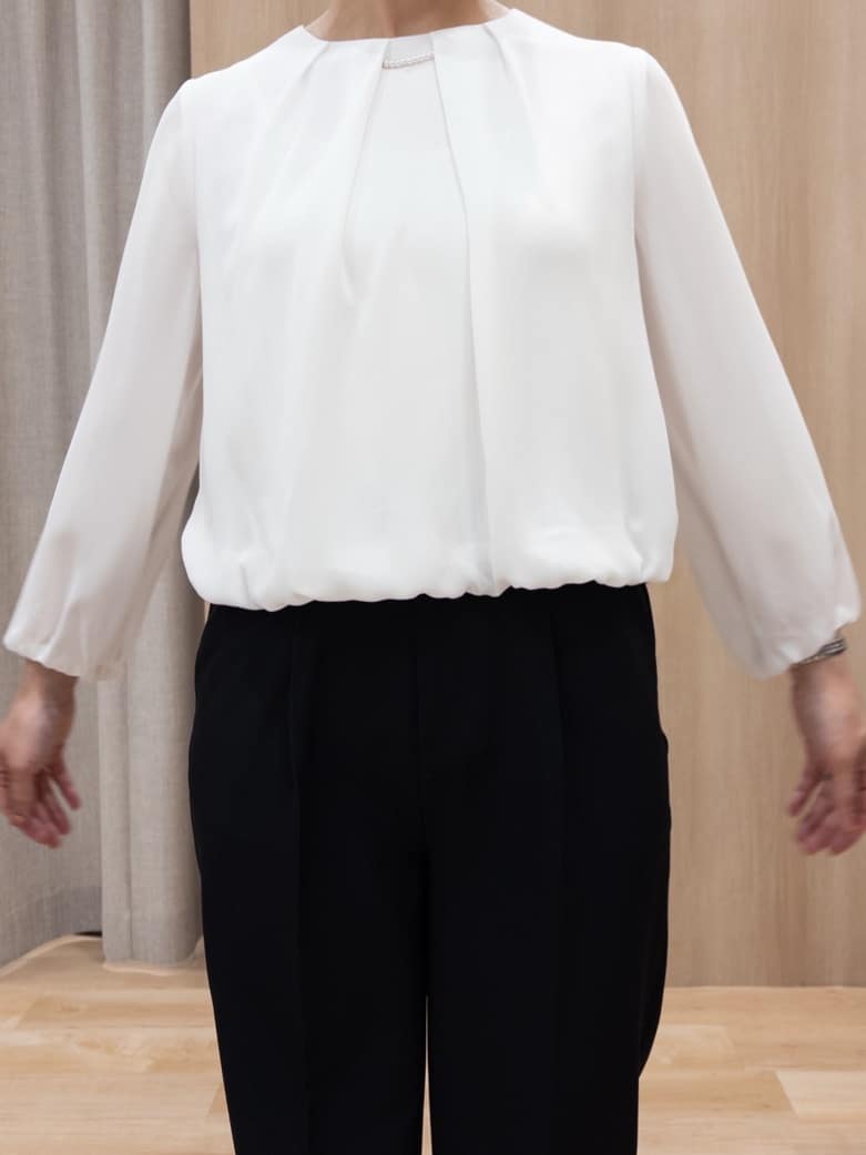 シュウコさんの「grove｜【マシンウォッシュ／防シワ/SS-3L】ストレッチノーカラージャケット」を使ったコーディネート