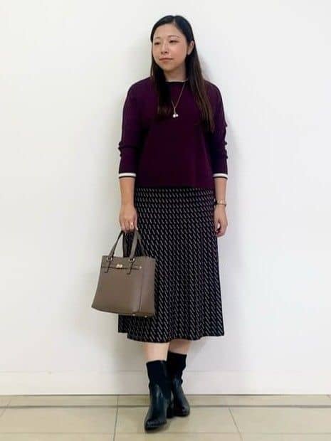 chisaさんの「Reflect｜【WEB先行カラーあり／セットアップ可】幾何調柄ニットスカート」を使ったコーディネート