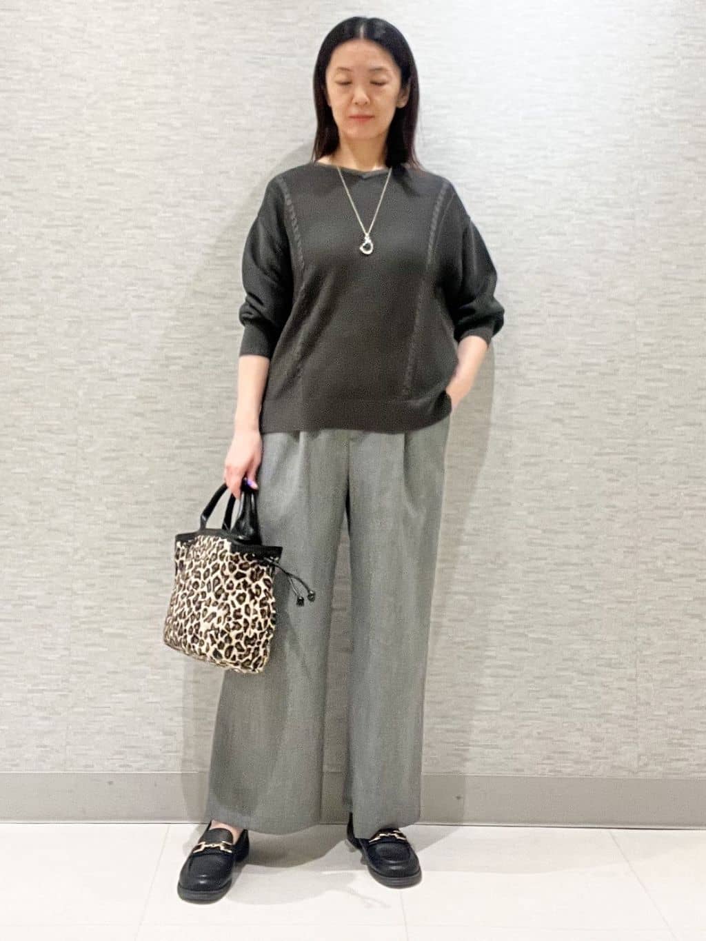 marikoさんの「Reflect｜【パンツ合わせにぴったり◎】ゆったりオフボディニット」を使ったコーディネート