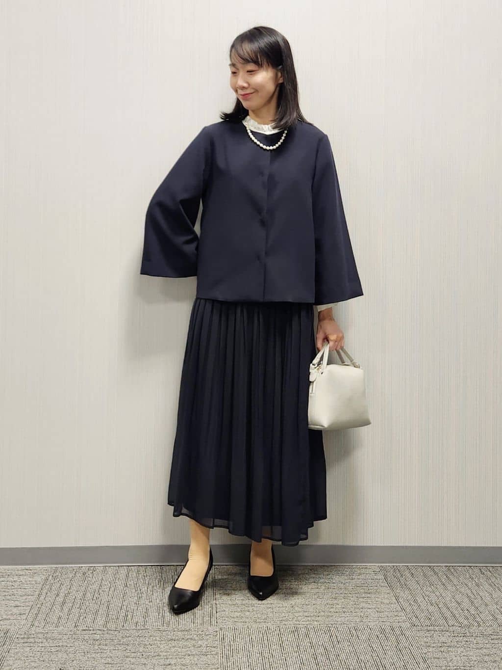 naraさんの「Dessin｜【洗える】フリルネックジョーゼットブラウス」を使ったコーディネート
