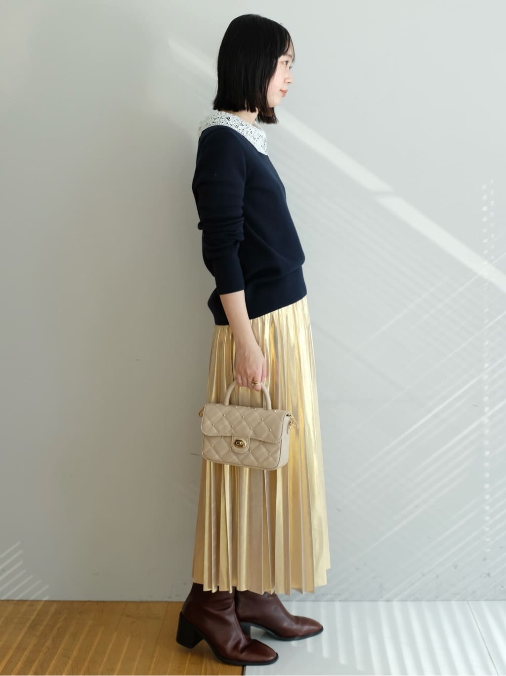 Kishimotoさんの「DRESSTERIOR｜2WAYレースカラーニット」を使ったコーディネート