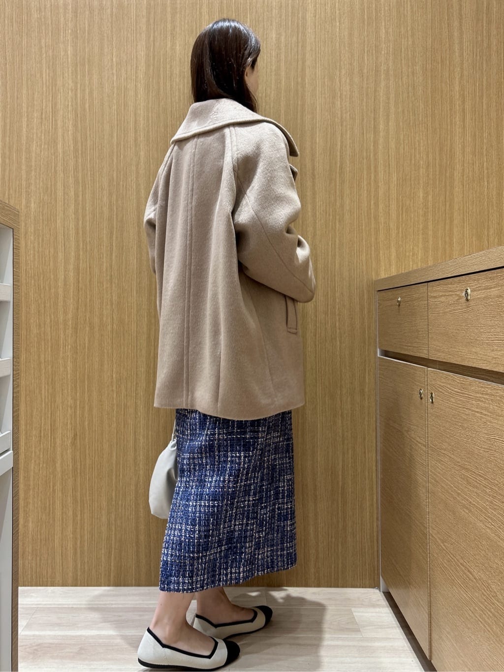maiさんの「OPAQUE.CLIP｜カシミヤブレンドウールミドルピーコート」を使ったコーディネート