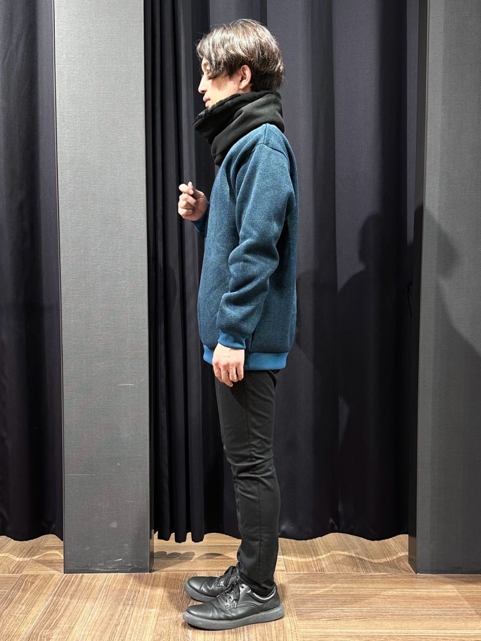 tomoyaさんの「THE SHOP TK｜【裏起毛で暖かい】レトロフリーススウェット 洗濯機OK」を使ったコーディネート