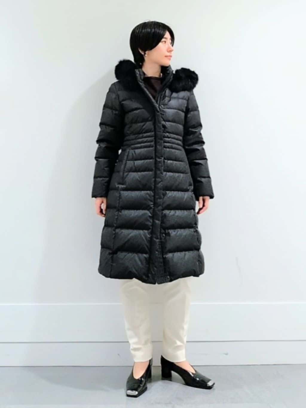 ミズタさんの「UNTITLED｜【はっ水機能/フード取り外し可/防寒】ロングダウンコート」を使ったコーディネート