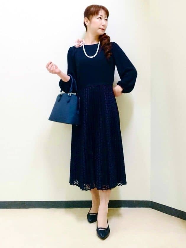 花さんの「Reflect｜【SS-4Lサイズ】シフォン&times;幾何柄レースプリーツワンピース」を使ったコーディネート