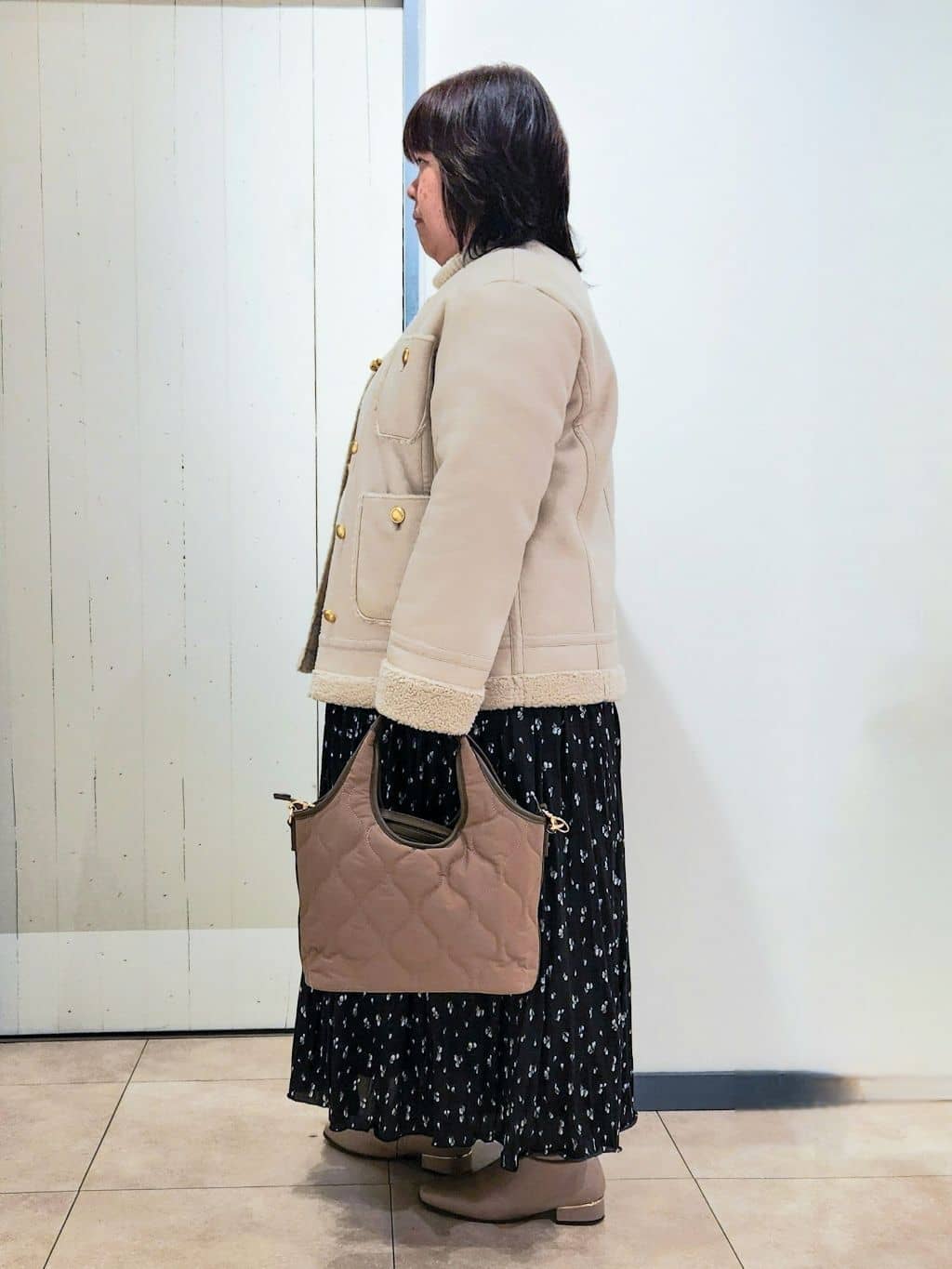 minoriさんの「grove｜フェイクムートンボアジャケット」を使ったコーディネート