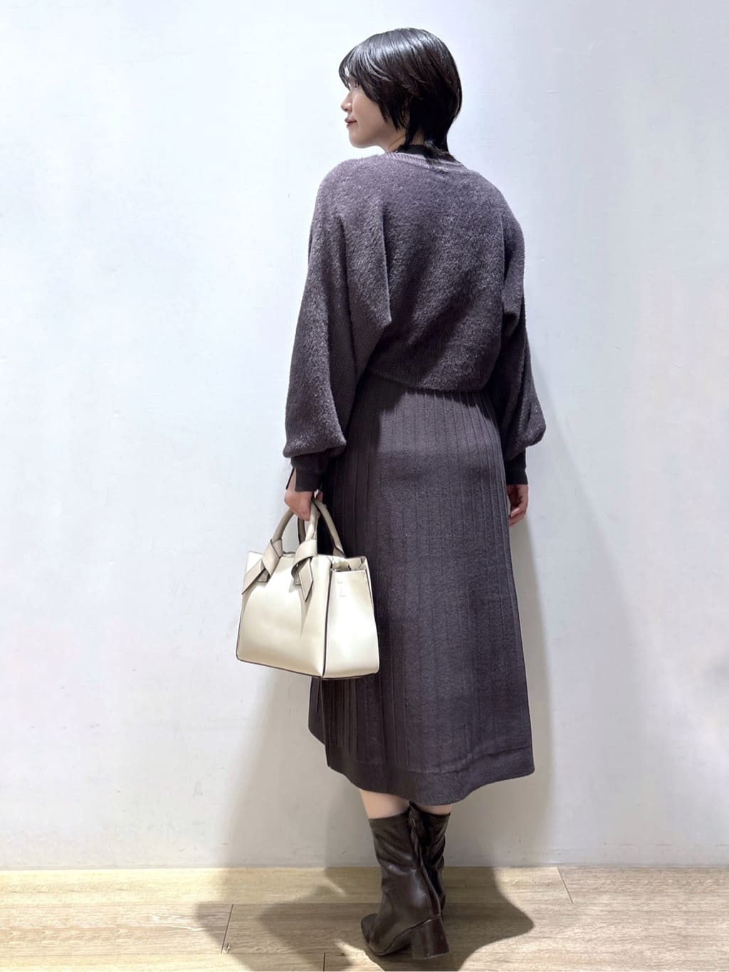 mizukiさんの「index｜ラメフェザープルオーバーセット ニットワンピース【洗濯機OK】《XS～LL》」を使ったコーディネート
