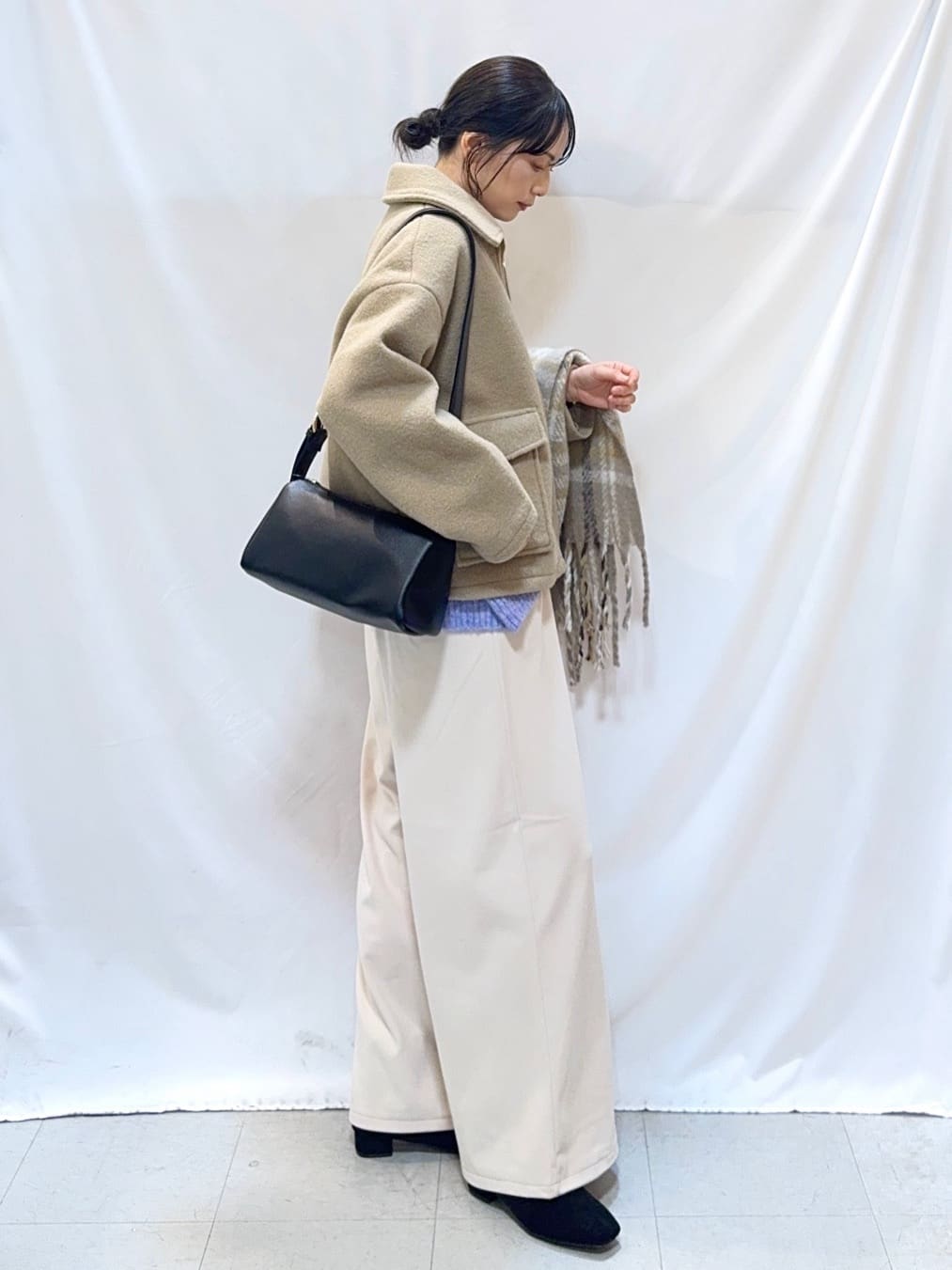 𝐇𝐢𝐫𝐨𝐦𝐢さんの「SHOO･LA･RUE｜【S-LL】大人カジュアルコーデに 襟付きZIPブルゾン」を使ったコーディネート