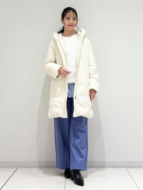 kayoさんの「INDIVI｜【撥水／洗える】ステッチレス ロングダウンコート」を使ったコーディネート