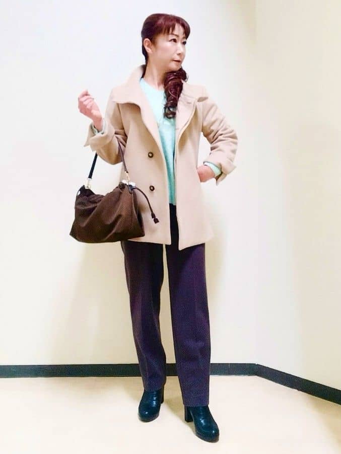 花さんの「Reflect｜【SS-4Lサイズ／衿が顔に当たらない◎】スタンドネックミドルコート」を使ったコーディネート