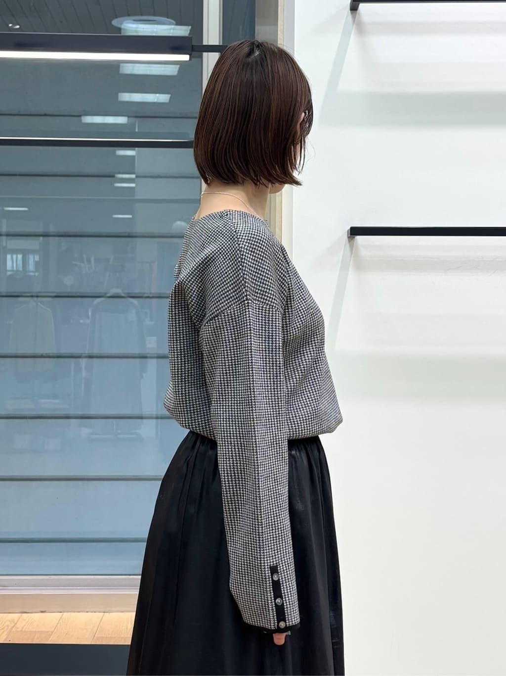 asamiさんの「INDIVI｜【洗える／SETUP可能】ジャカードボートネックニット」を使ったコーディネート