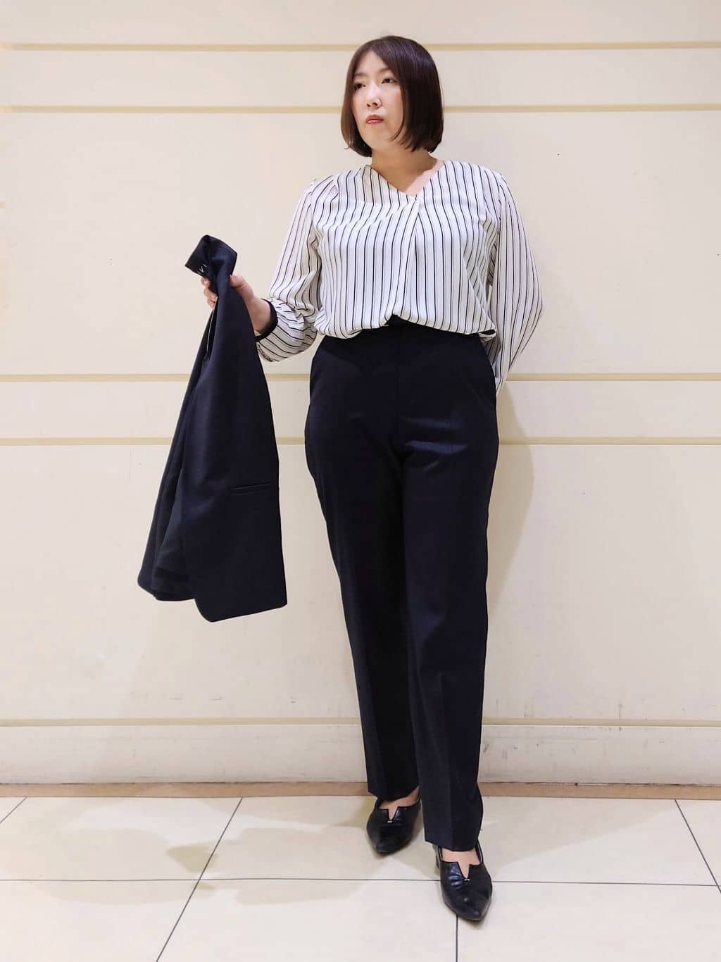 Itoさんの「INDIVI｜【日本製／スーツ／通勤】シルクウールストレッチ ノーカラージャケット」を使ったコーディネート