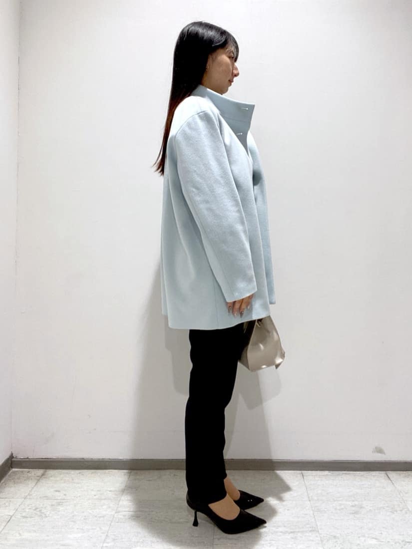 meiさんの「INDIVI｜【洗える／チュニック丈／カシミヤ混】スリットデザインVネックニット」を使ったコーディネート