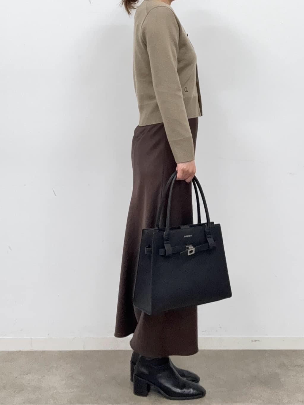BUNさんの「DRESSTERIOR｜ミラノリブカーディガン」を使ったコーディネート