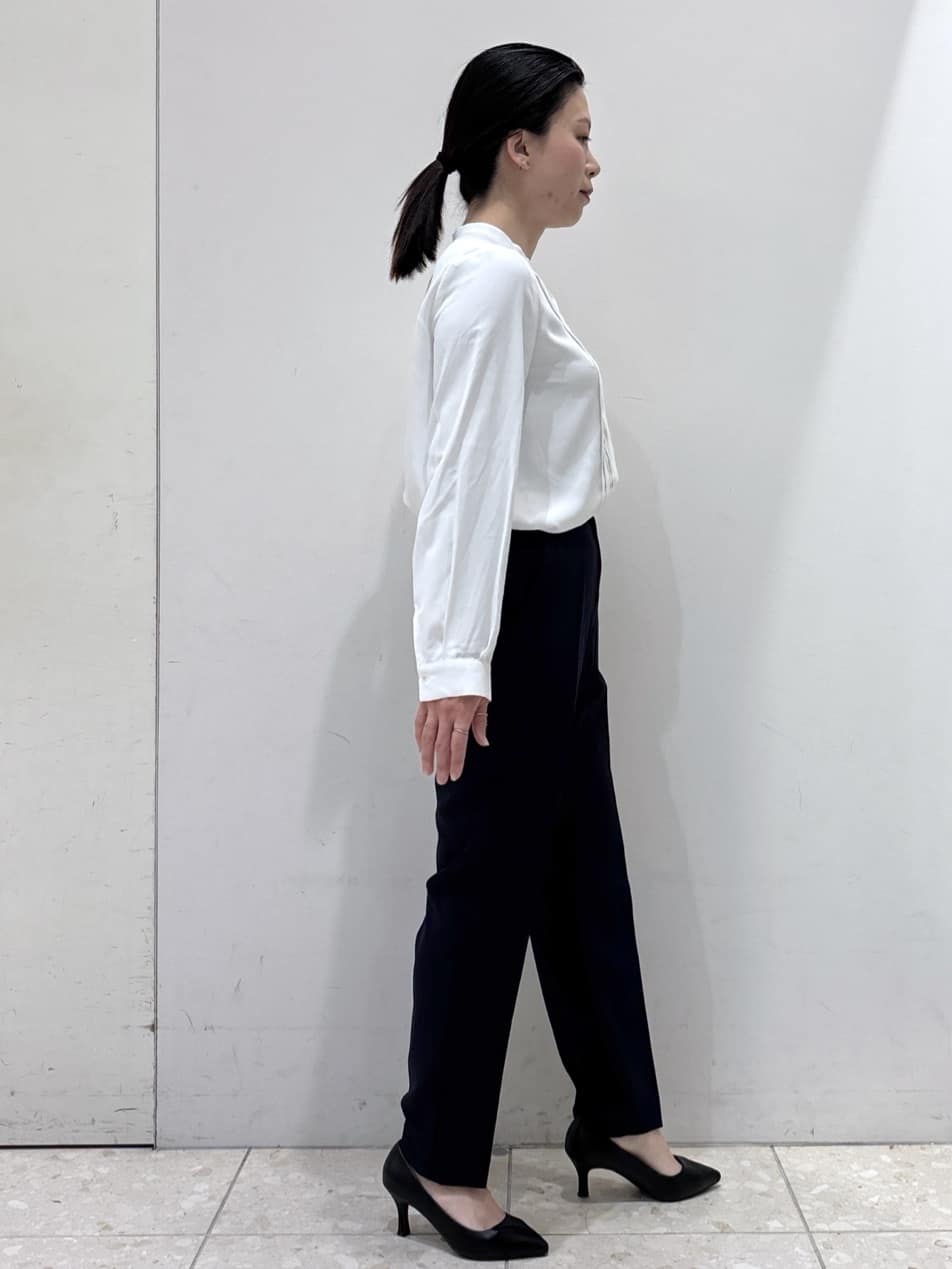 mameさんの「OPAQUE.CLIP｜《通勤／セットアップ対応》 Vネックジャケット／ダブルクロス【洗濯機OK】」を使ったコーディネート