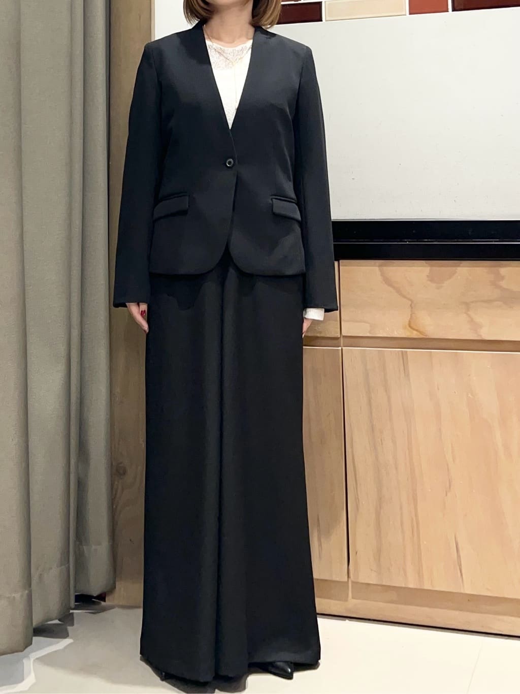 かのさんの「THE SHOP TK｜【通勤スタイルに】ダブルクロス ノーカラージャケット/セットアップ可」を使ったコーディネート