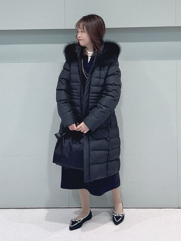 makiさんの「UNTITLED｜【はっ水機能/フード取り外し可/防寒】ロングダウンコート」を使ったコーディネート