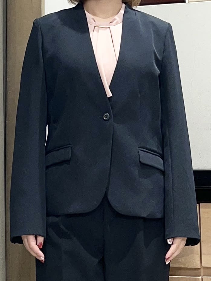 かのさんの「THE SHOP TK｜【通勤スタイルに】ダブルクロス ノーカラージャケット/セットアップ可」を使ったコーディネート