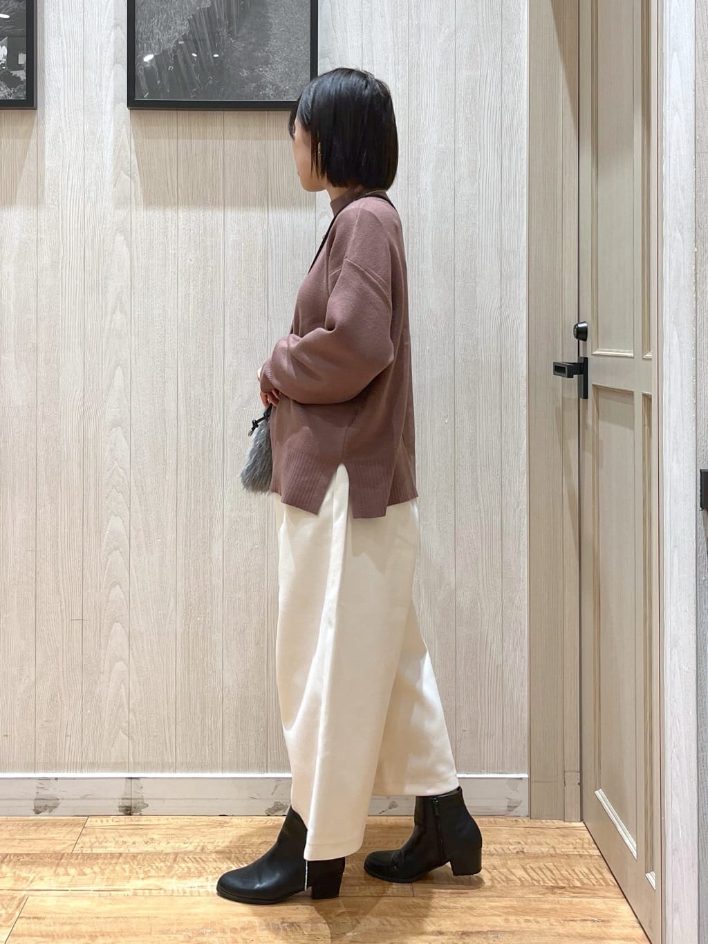 shirayuuuさんの「SHOO･LA･RUE｜【高レビュー】ウエストゴムで穿きやすい　ガウチョパンツ」を使ったコーディネート