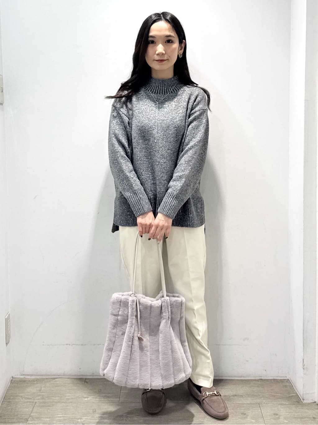 yuicciさんの「OPAQUE.CLIP｜ウォームタッチ テーパードパンツ【洗濯機洗OK／ストレッチ】」を使ったコーディネート
