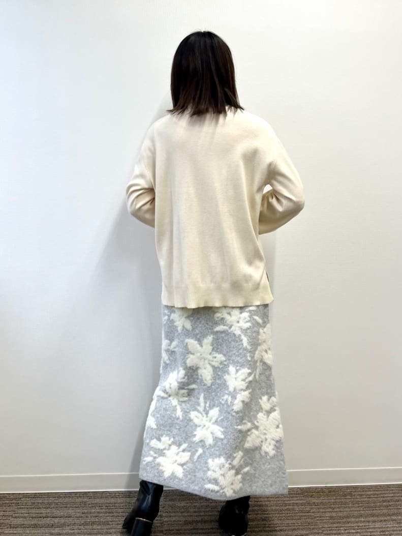 saoriさんの「【手洗い可／8色展開】カラフルハイネックニット」を使ったコーディネート