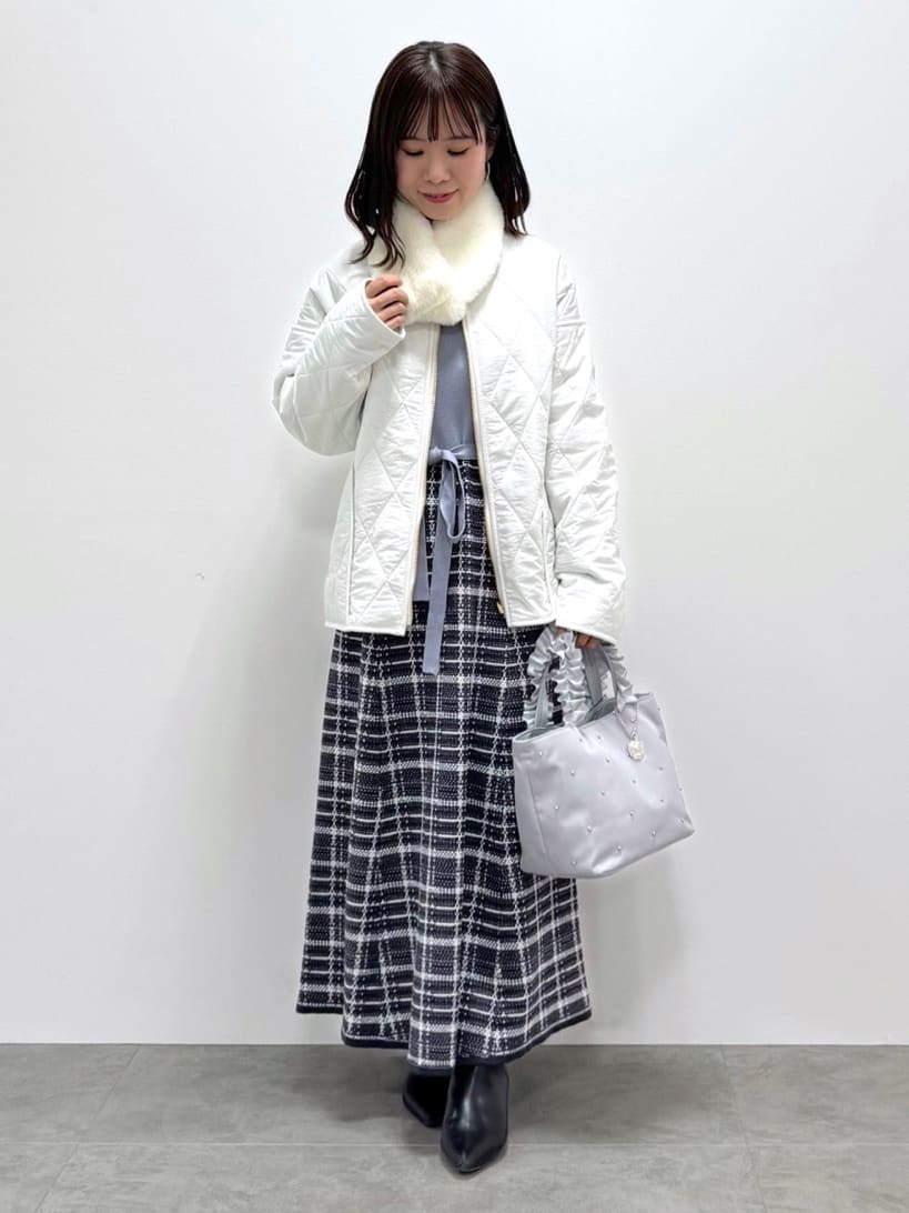 kozuさんの「index｜チェックラメジャカードニットワンピース」を使ったコーディネート