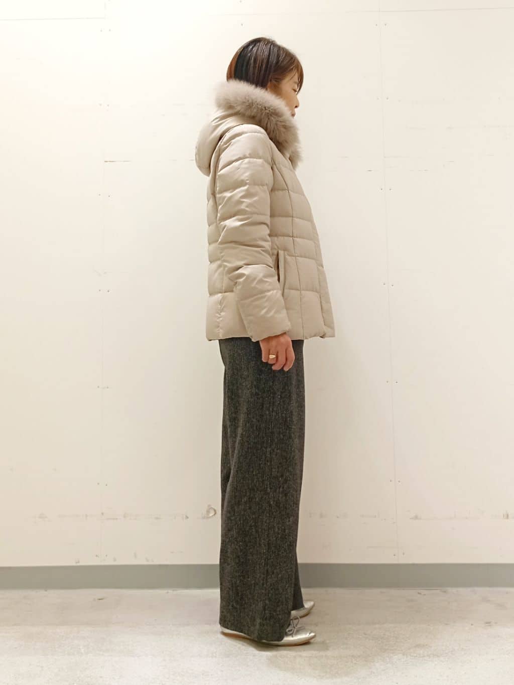 Kさんの「INDIVI｜【名品／撥水／抗菌防臭】ショート丈リサイクルダウンコート」を使ったコーディネート
