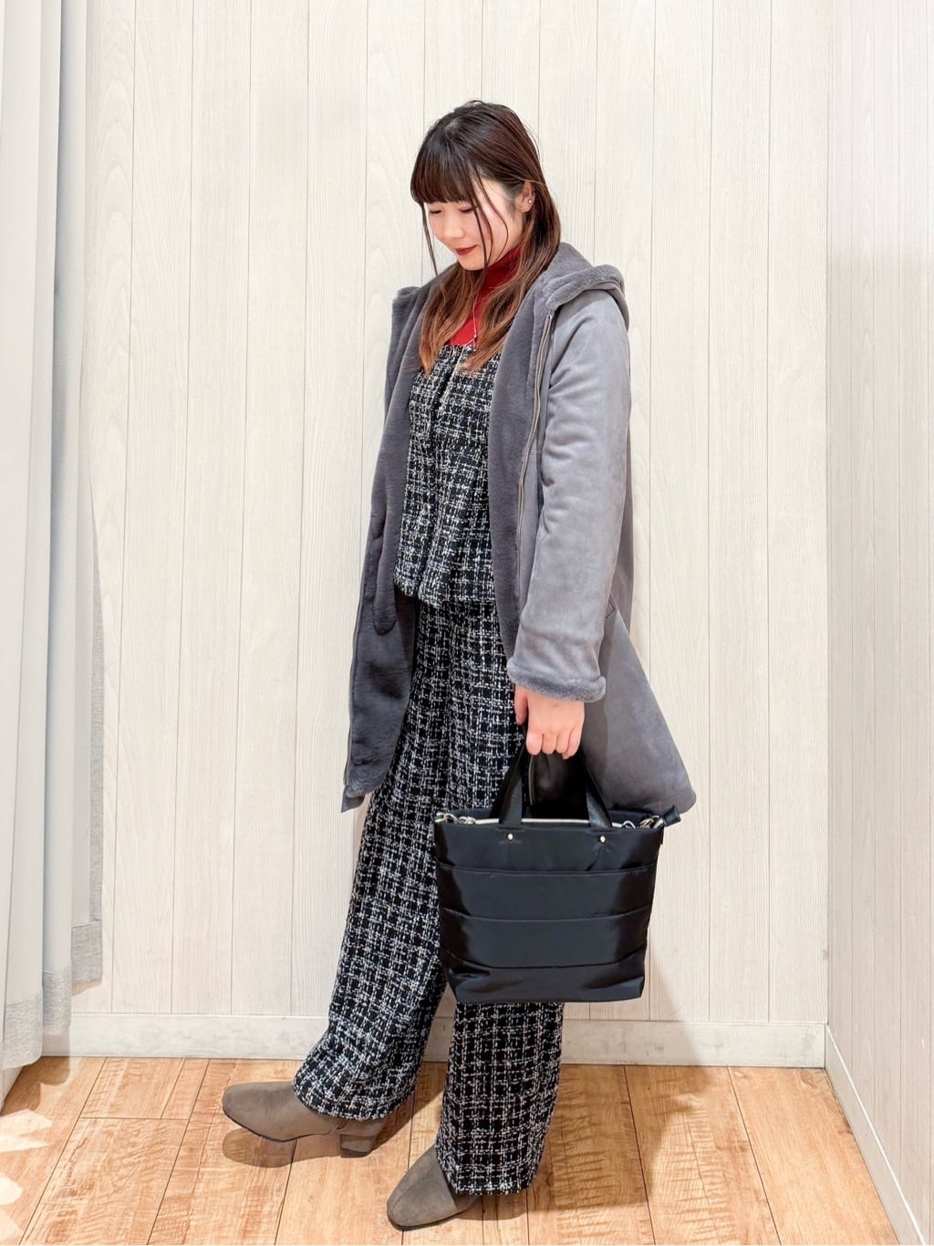 愛さんの「SHOO･LA･RUE｜【絶妙なゆるピタ/洗濯機可】ちくちくしにくい リブタートルネック やわらかニット【CIRCRIC】」を使ったコーディネート