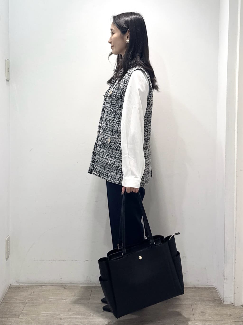 yuicciさんの「OPAQUE.CLIP｜《通勤対応》ツイードジレ【洗える】」を使ったコーディネート