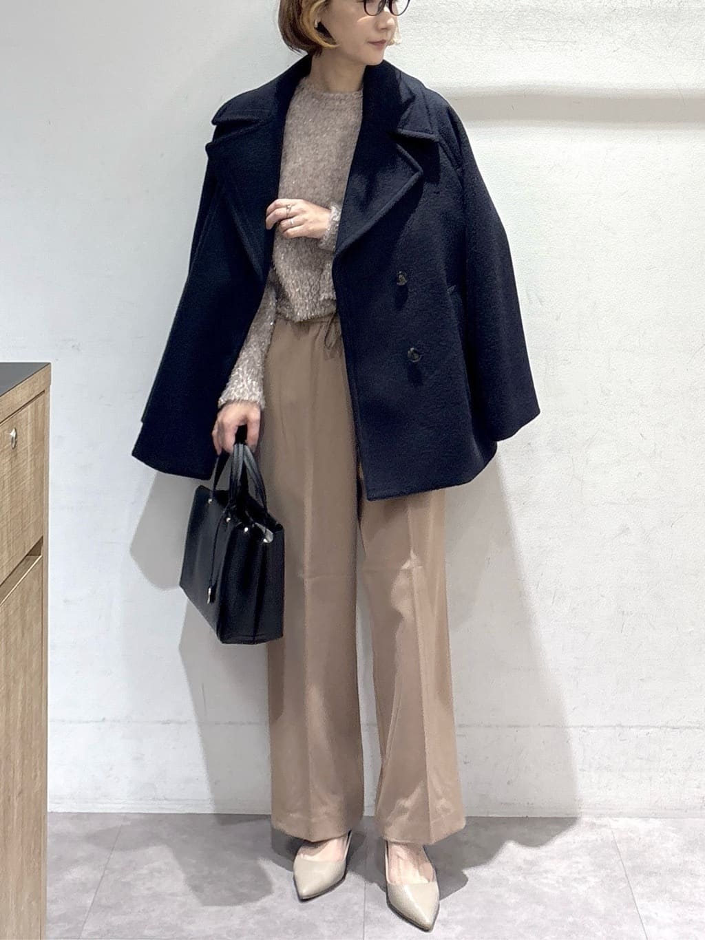 たけねぇさんの「OPAQUE.CLIP｜カシミヤブレンドウールミドルピーコート」を使ったコーディネート