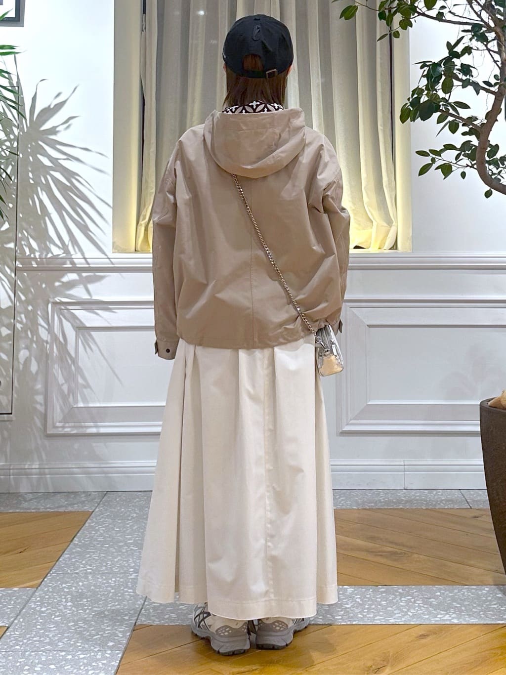 なべこさんの「DRESSTERIOR｜【ウォッシャブル/撥水素材】撥水ツイル マウンテンパーカー」を使ったコーディネート