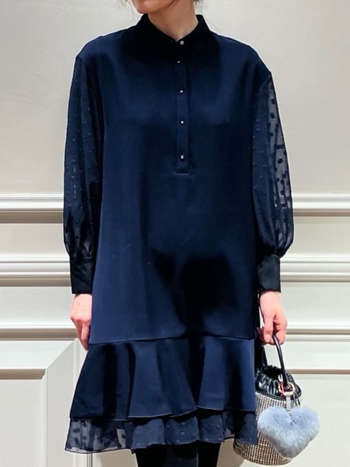 TSUKUIさんの「DRESSTERIOR｜◆【ウォッシャブル】ダブルクロスボリュームスリーブミニワンピース」を使ったコーディネート