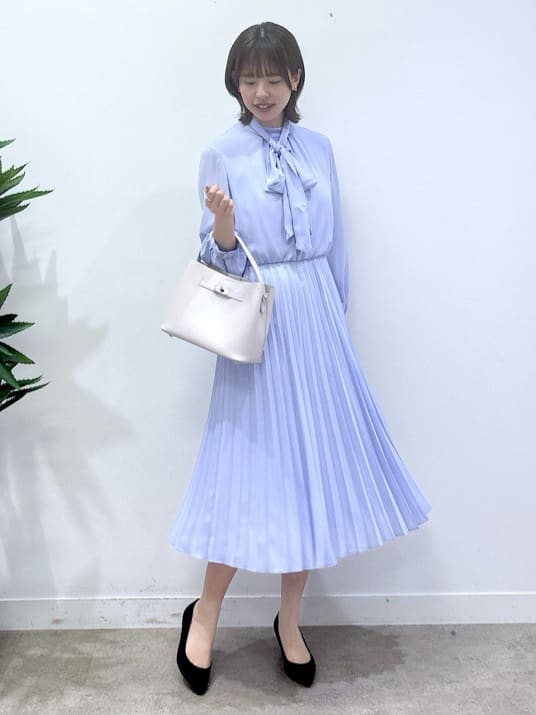 yukaさんの「UNTITLED｜【フォーマル/洗える】ボウタイ プリーツワンピース」を使ったコーディネート