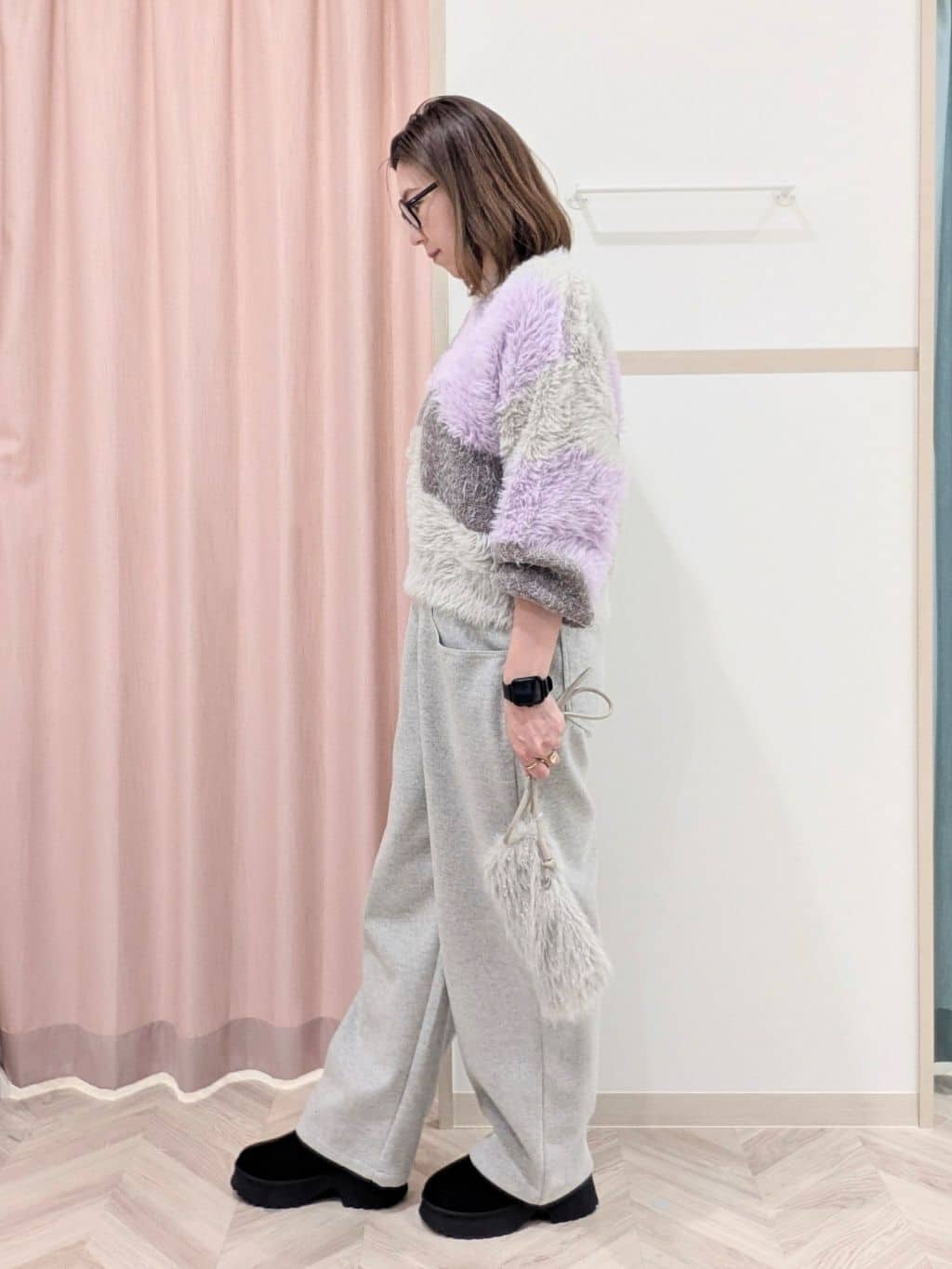 miyuさんの「SHOO･LA･RUE｜【選べる4柄】ふわふわ ロングフェザーニット」を使ったコーディネート
