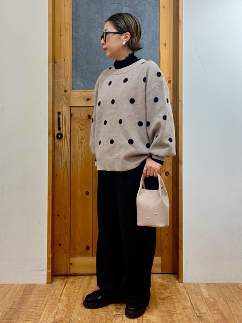 ゆみさんの「SHOO･LA･RUE｜【洗濯機可/S-LL】 フラップイージーワイドパンツ」を使ったコーディネート