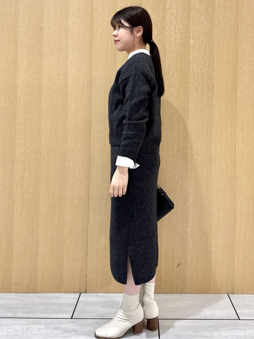 nanaさんの「UNTITLED｜【セットアップ可/ゆったり】ウール混ラメニット」を使ったコーディネート