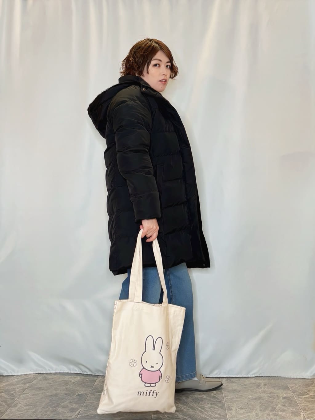 たみさんの「SHOO･LA･RUE｜【洗濯機可/撥水】フェイクファーフード ロングダウン」を使ったコーディネート