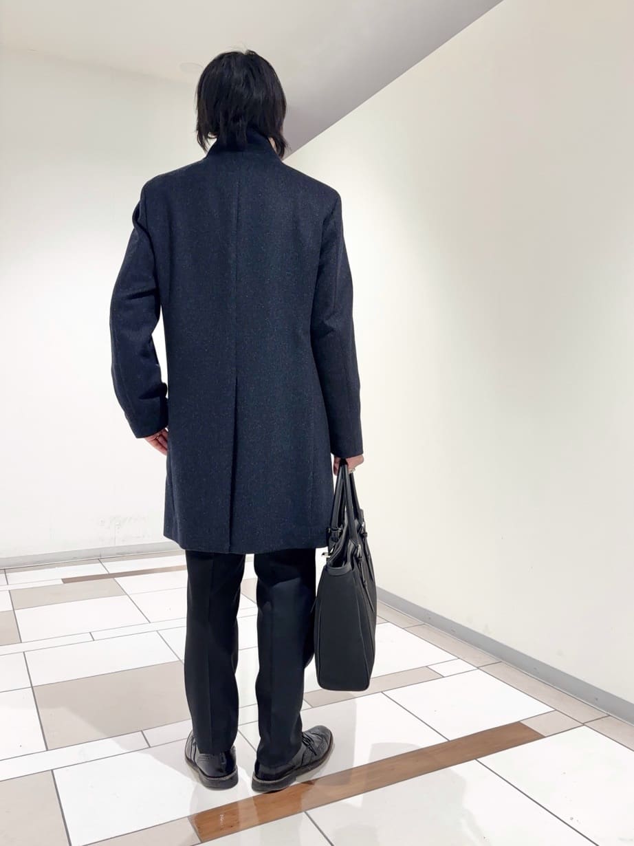 及川さんの「TAKEO KIKUCHI｜【ウールカシミヤブレンド】ビーバー調 スタンドカラー コート」を使ったコーディネート