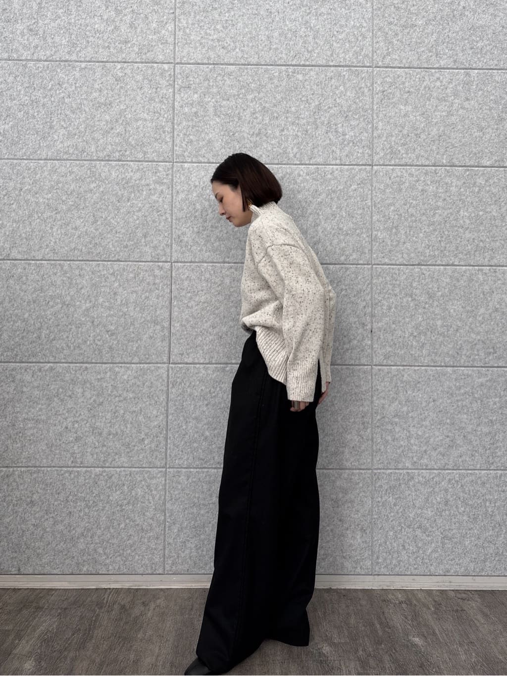 ayanoさんの「INDIVI｜Comfy SET UP｜イージーストレートスラックス【セットアップ対応／通勤／カセット服】」を使ったコーディネート