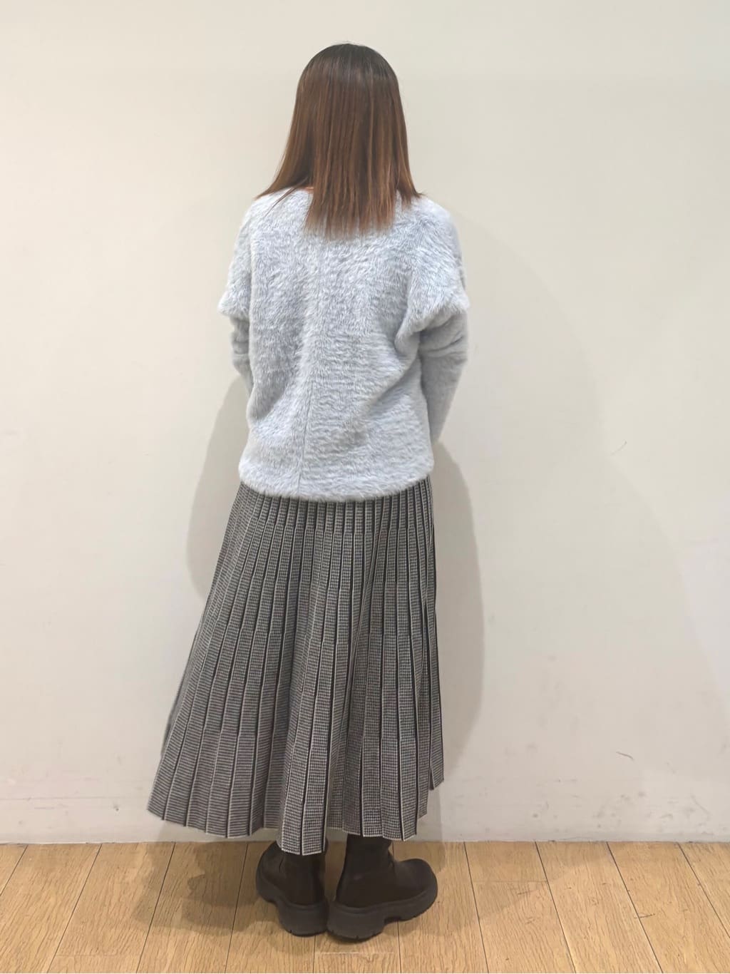 mikkoさんの「INDIVI｜【洗える／SETUP可能】ジャカードニット プリーツスカート」を使ったコーディネート