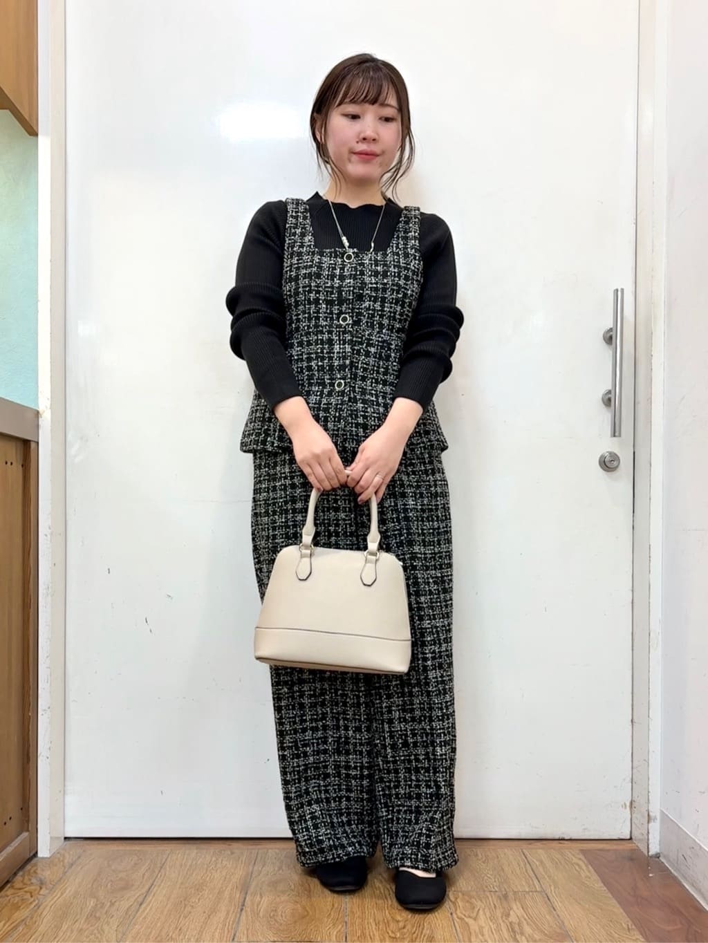 だいわさんの「SHOO･LA･RUE｜【絶妙なゆるピタ/洗濯機可】ちくちくしにくい リブハイネックやわらかニット」を使ったコーディネート