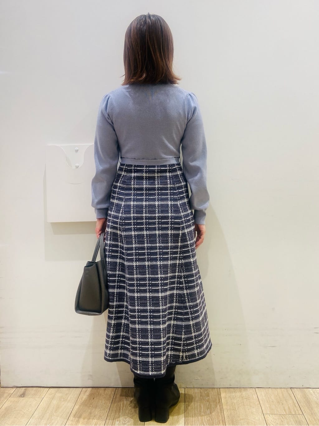 YUKOさんの「index｜チェックラメジャカードニットワンピース」を使ったコーディネート