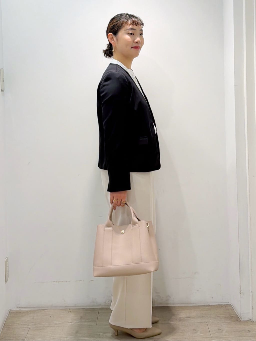 sumicaさんの「OPAQUE.CLIP｜《通勤／セットアップ対応》 Vネックジャケット／ダブルクロス【洗濯機OK】」を使ったコーディネート