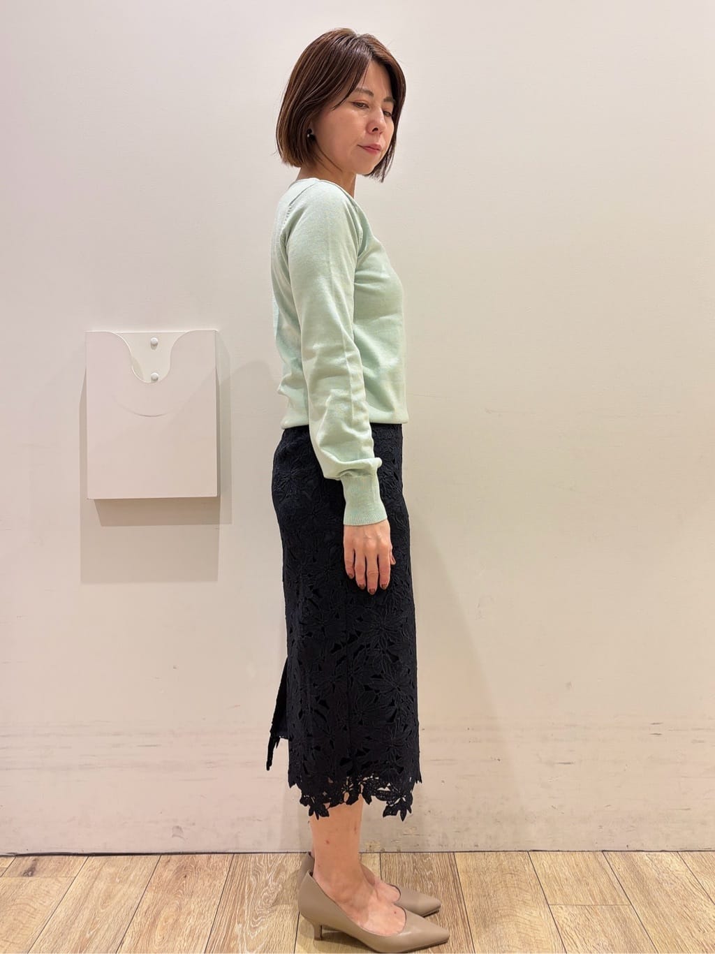 YUKOさんの「index｜ゴールドパーツ付きハートネックニット【洗濯機OK】」を使ったコーディネート
