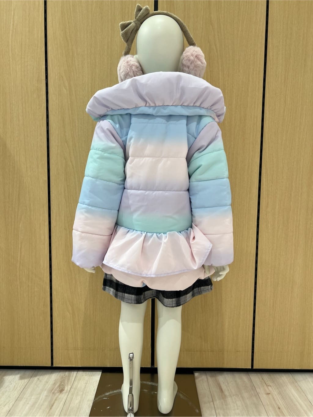 りーさんの「SHOO･LA･RUE｜【110-140cm/プチセレ】リボンハイネックインナー」を使ったコーディネート