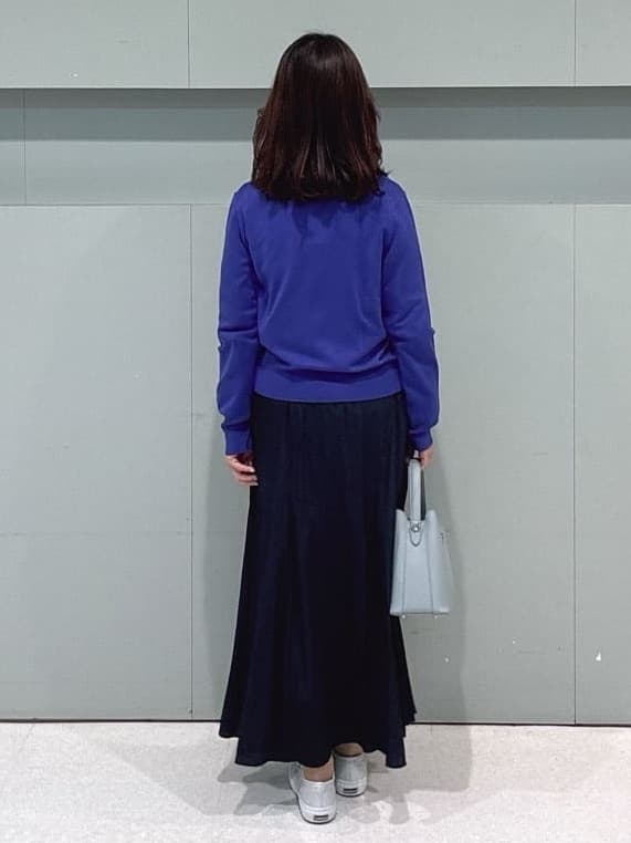 makiさんの「UNTITLED｜【はっ水機能/フード取り外し可】ミディダウンコート」を使ったコーディネート