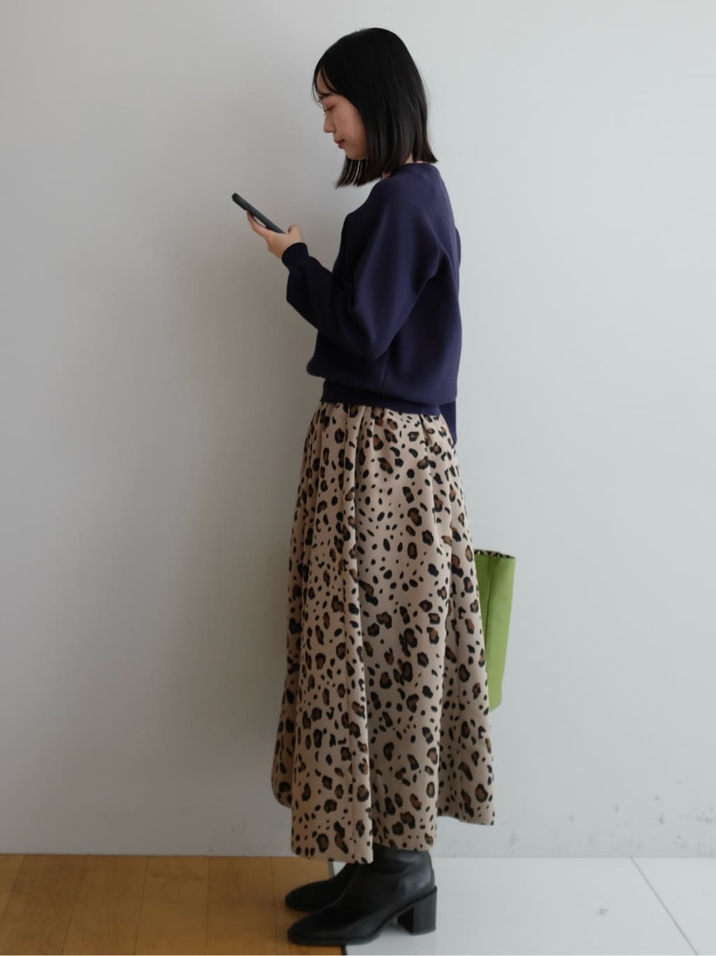 Kishimotoさんの「DRESSTERIOR｜ピストルラビットチャーム」を使ったコーディネート