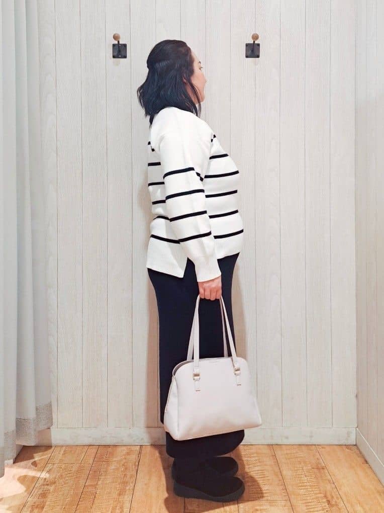 kotomiさんの「SHOO･LA･RUE｜【洗濯機可/セットアップ可/毛玉になりにくい】心地よく穿ける ニットナロースカート」を使ったコーディネート