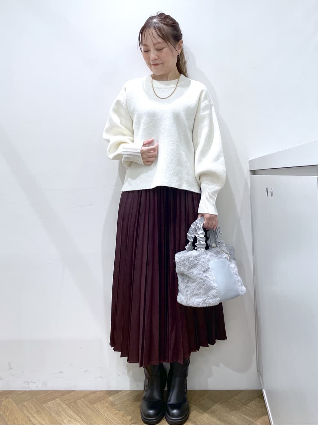 Junさんの「index｜モックネックボクシーラメニット【洗濯機OK】《7col》」を使ったコーディネート